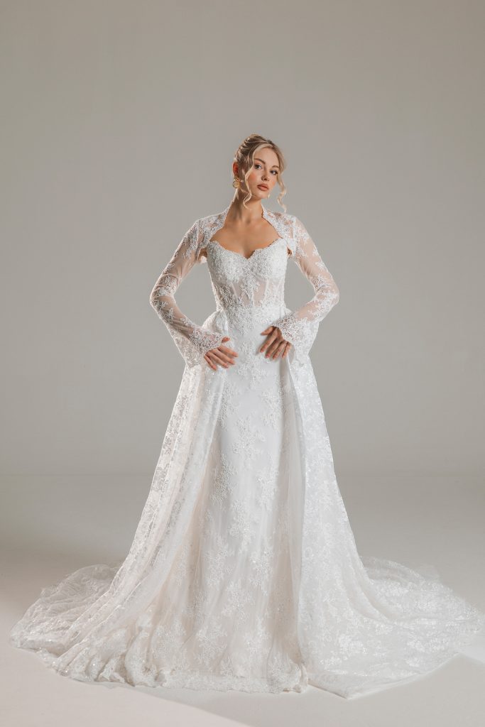 Kocaeli kır düğünü için hafif tül A kesim gelinlik önerisi