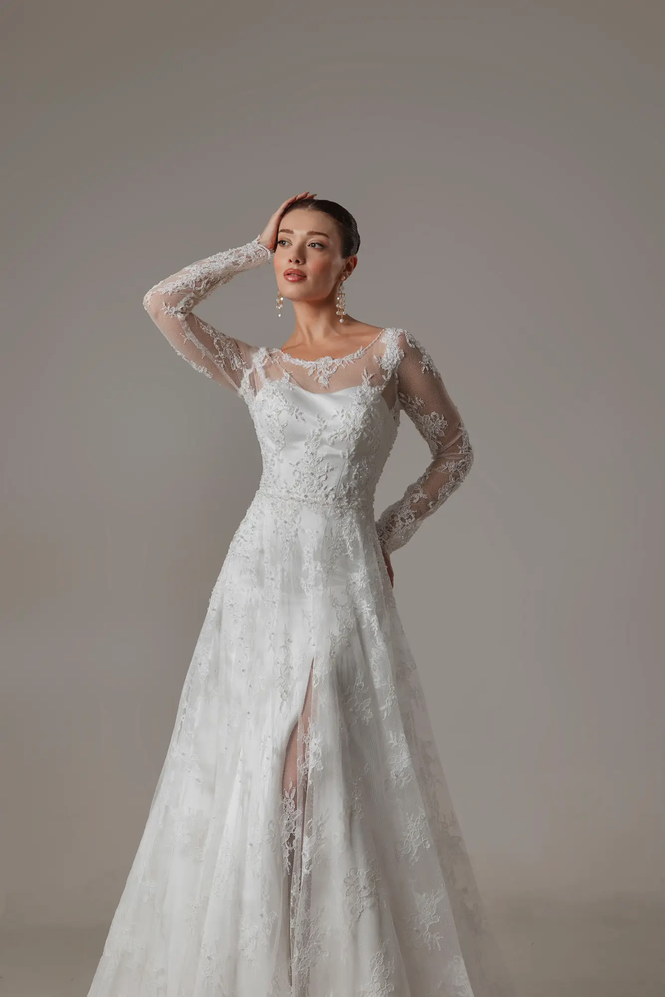 a kesim gelinlik modeli zarif tasarım